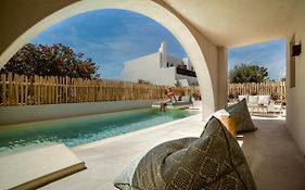 Opalia Suites